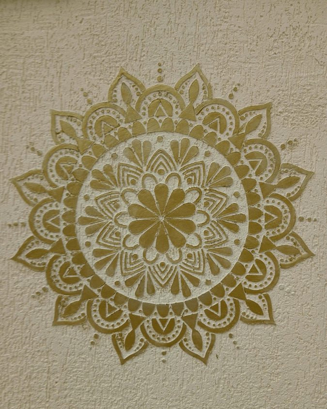 Was ist Human Design – Energie, Bewusstsein & Selbstentfaltung Goldenes Mandala im Licht – Symbol für Human Design Energie und Bewusstsein